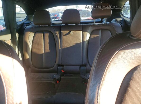 WBXHT3C30J5K29609 2018 BMW X1 White Вид задніх сидінь