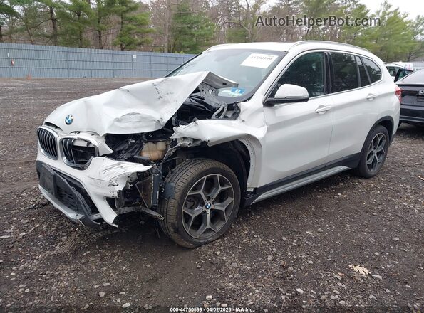 WBXHT3C31J5L31338 2018 BMW X1 White 