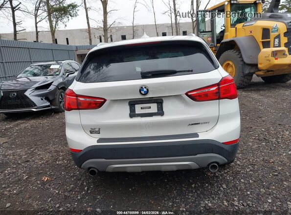 WBXHT3C31J5L31338 2018 BMW X1 White 