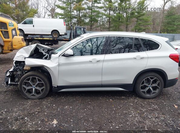 WBXHT3C31J5L31338 2018 BMW X1 White 