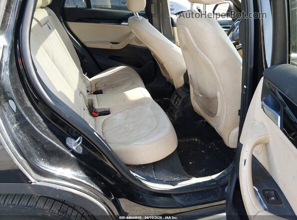 WBXHT3C33H5F76493 2017 BMW X1 Black 
