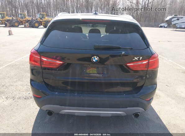 WBXHT3C33H5F76493 2017 BMW X1 Black 