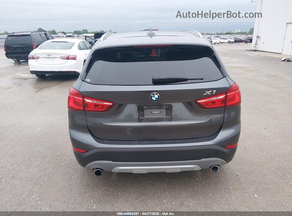 WBXHT3C33J5F90366 2018 BMW X1 Gray 