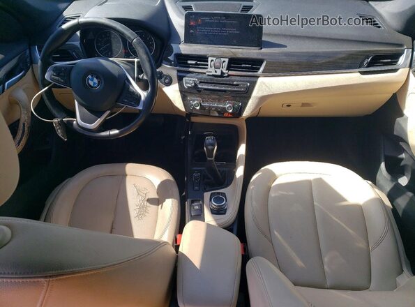 WBXHT3C34H5F84053 2017 BMW X1 Blue წინა პანელის ხედი