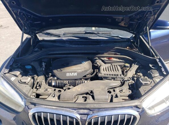 WBXHT3C34H5F84053 2017 BMW X1 Blue ძრავის განყოფილების ხედი