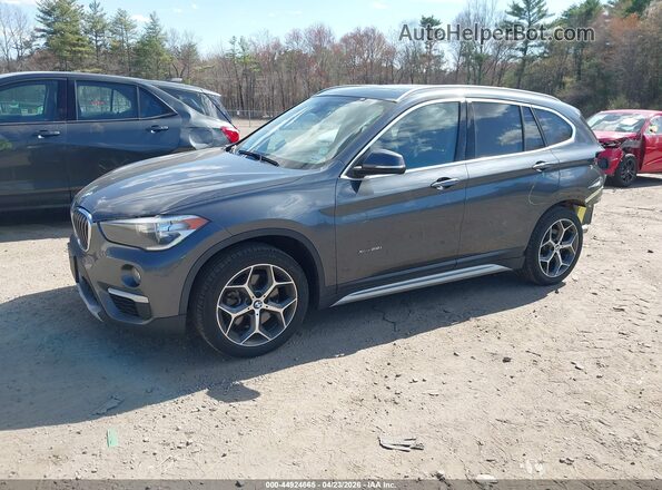 WBXHT3C34J5F92272 2018 BMW X1 Gray Передня ліва чверть