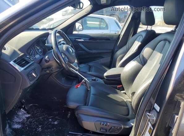 WBXHT3C37J5K30790 2018 BMW X1 Gray Սալոնի դիմացի տեսք
