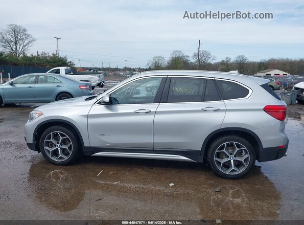 WBXHT3C39J5K22657 2018 BMW X1 Silver სალონის 360-გრადუსიანი ხედი