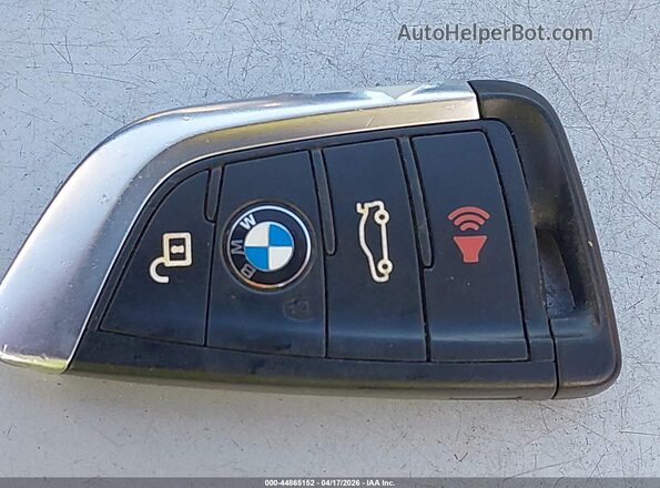 WBXHT3C5XK5L37562 2019 BMW X1 Black Dashboard view