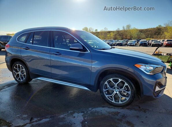 WBXJG7C01L5P35682 2020 BMW X1 Серый Передняя правая четверть