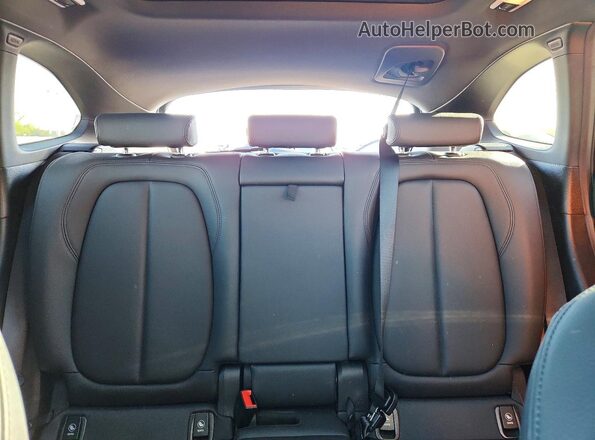 WBXJG7C01L5P35682 2020 BMW X1 Серый Вид задних сидений