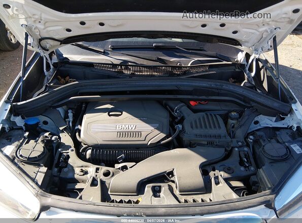 WBXJG7C02M5U07186 2021 BMW X1 White Հետևի տեսք