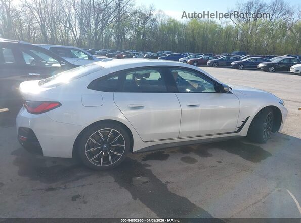 WBY33AW06PFR02532 2023 BMW I4 White უკანა სალონის ხედი