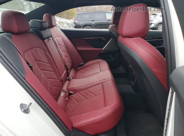 WBY33FK03RCP84480 2024 BMW OTHER White Widok tylnych siedzeń