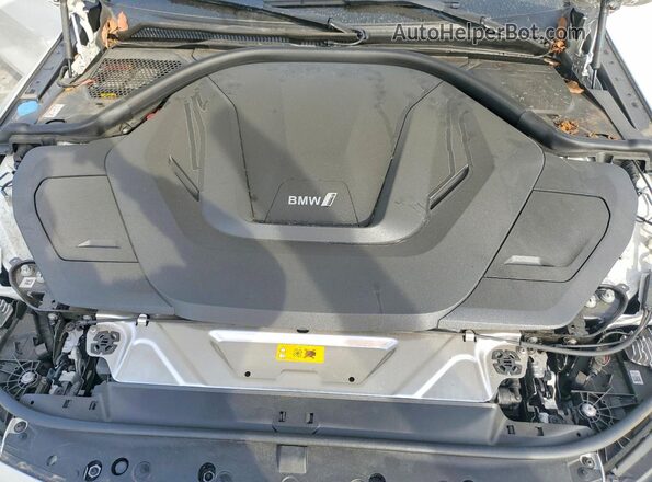 WBY43AW00RFS86138 2024 BMW I4 White Սալոնի հետևի տեսք