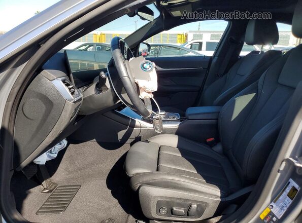 WBY43AW03RFS84206 2024 BMW I4 Gray Widok wnętrza z przodu