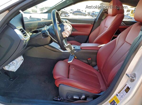 WBY43AW05PFP81982 2023 BMW I4 White Front interior view