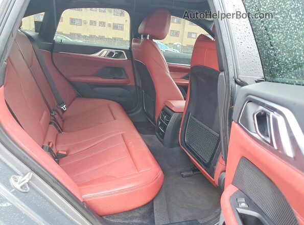 WBY43AW06PFP45038 2023 BMW I4 Gray Widok tylnych siedzeń