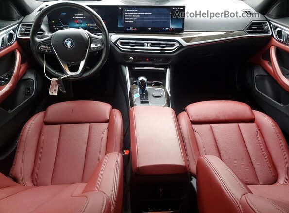 WBY43AW06PFP45038 2023 BMW I4 Gray Widok deski rozdzielczej
