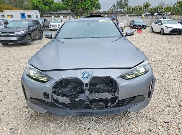 WBY43AW06PFP45038 2023 BMW I4 Gray Widok z przodu