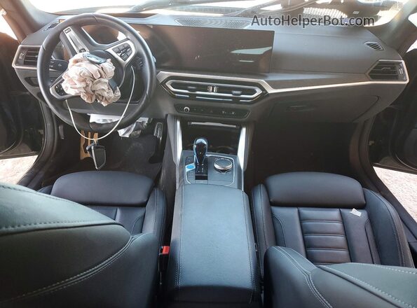 WBY73AW00PFN67575 2023 BMW I4 Green Vista del salpicadero