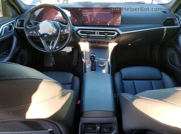 WBY73AW01NFN12744 2022 BMW I4 Silver Вид панелі приладів