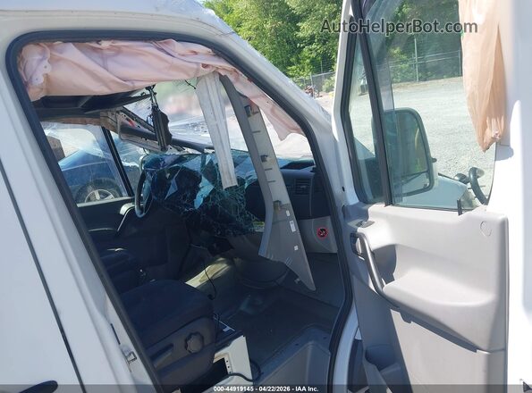WD3PE8CD3JP645614 2018 MERCEDES-BENZ SPRINTER White წინა სალონის ხედი