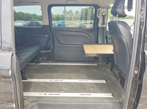 WD4PG2EE3H3338552 2017 MERCEDES-BENZ METRIS Black Вид задньої частини салону