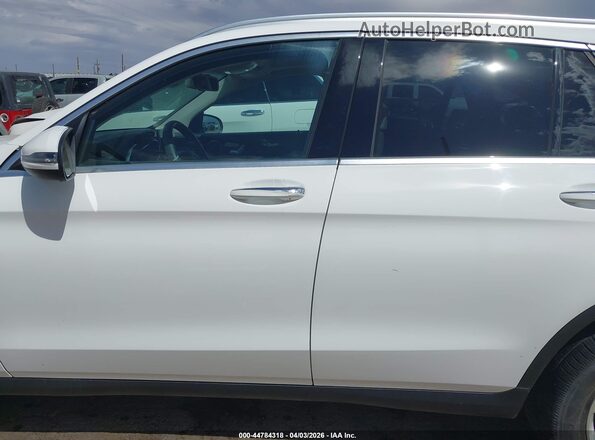 WDC0G4JB2HV008046 2017 MERCEDES-BENZ GLC 300 Белый Панорамный вид салона 360°