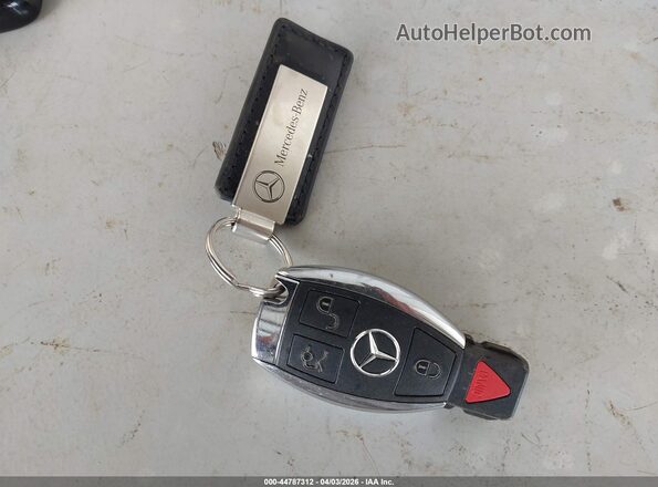 WDC0G4JB2JV021319 2018 MERCEDES-BENZ GLC 300 White Առջևի վահանակի տեսք