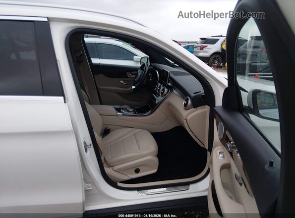WDC0G4JB2JV091340 2018 MERCEDES-BENZ GLC 300 White წინა სალონის ხედი