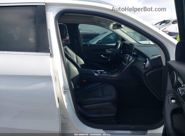 WDC0G4JB4GF082352 2016 MERCEDES-BENZ GLC 300 White Widok wnętrza z przodu