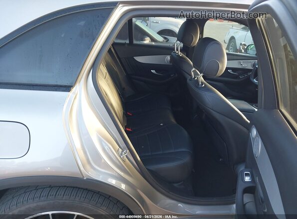 WDC0G4JB4KV179002 2019 MERCEDES-BENZ GLC 300 Silver Widok naklejki z numerem VIN