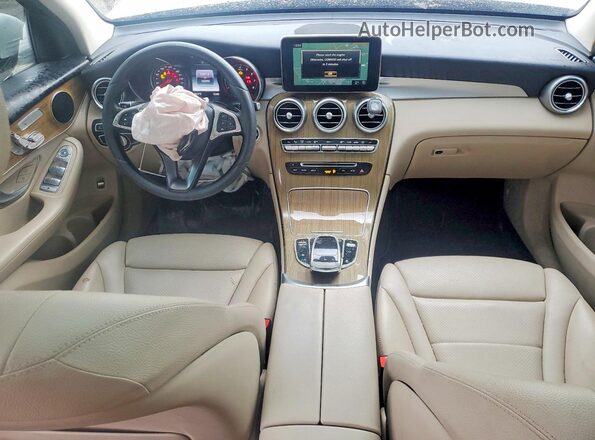 WDC0G4KB2HV011950 2017 MERCEDES-BENZ GLC-CLASS Белый Вид панели приборов