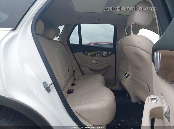 WDC0G4KB6HV005195 2017 MERCEDES-BENZ GLC 300 White VIN կոդի պիտակի տեսք
