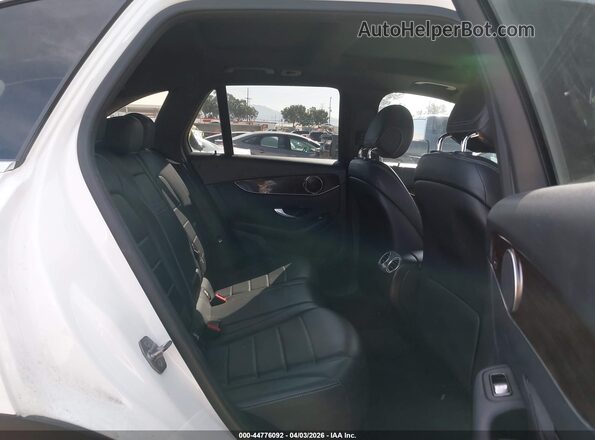 WDC0G4KB8JV075349 2018 MERCEDES-BENZ GLC 300 White Widok naklejki z numerem VIN