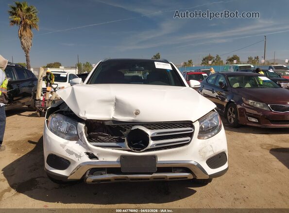 WDC0G4KB8JV075349 2018 MERCEDES-BENZ GLC 300 White Widok zestawu wskaźników