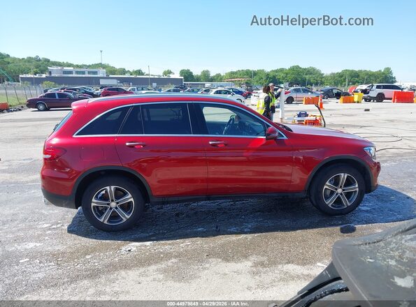 WDC0G4KBXGF044803 2016 MERCEDES-BENZ GLC 300 Красный Вид задней части салона