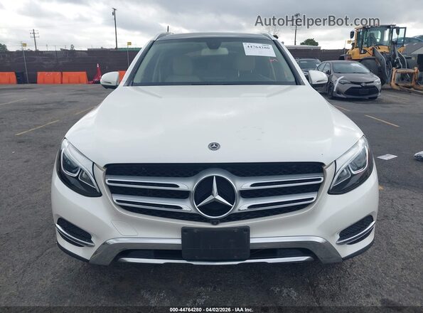 WDC0G5EB9KF578899 2019 MERCEDES-BENZ GLC 350E White Instrument cluster view
