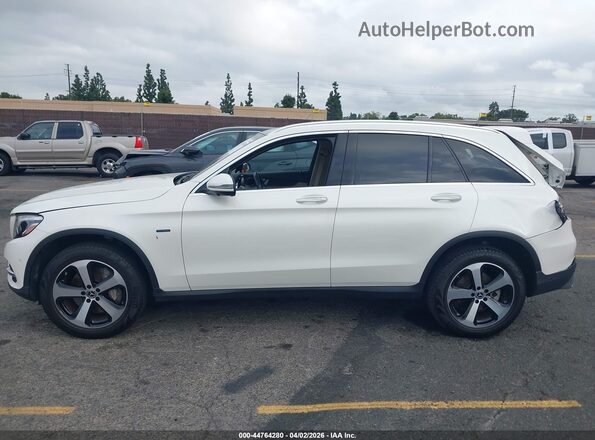 WDC0G5EB9KF578899 2019 MERCEDES-BENZ GLC 350E White 360 interior view