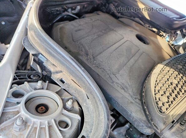 WDC0G8EB7LF676140 2020 MERCEDES-BENZ GLC-CLASS Silver Շարժիչի բաժամունքի տեսք