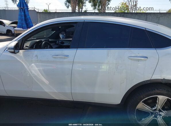 WDC0J4KB1KF501461 2019 MERCEDES-BENZ GLC 300 COUPE White Widok wnętrza 360 stopni