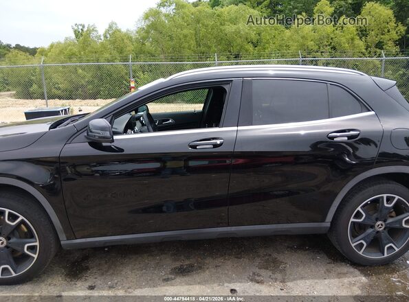 WDCTG4EB1KU015137 2019 MERCEDES-BENZ GLA 250 Black 