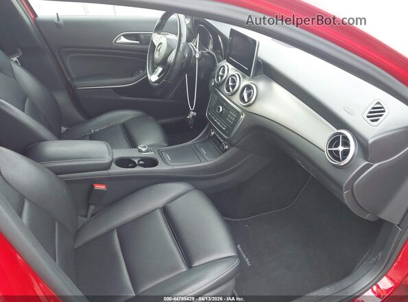 WDCTG4EB3GJ201366 2016 MERCEDES-BENZ GLA 250 Red Սալոնի դիմացի տեսք