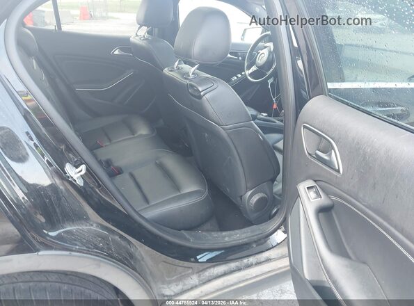 WDCTG4EB3GJ240412 2016 MERCEDES-BENZ GLA 250 Black Widok naklejki z numerem VIN