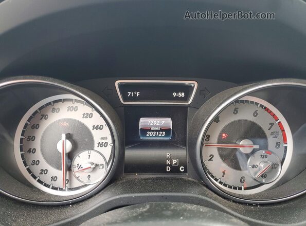 WDCTG4EB7GJ232488 2016 MERCEDES-BENZ GLA Gray Вид щитка приладів