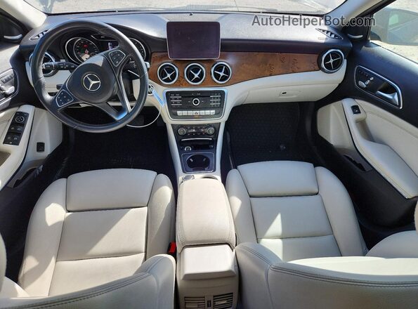 WDCTG4EB7KJ581613 2019 MERCEDES-BENZ GLA Black Вид панелі приладів