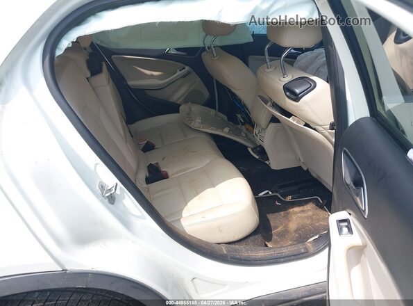 WDCTG4EB8GJ204697 2016 MERCEDES-BENZ GLA 250 White Vista de la etiqueta del VIN