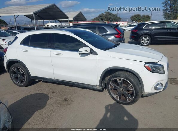 WDCTG4EBXKJ550338 2019 MERCEDES-BENZ GLA 250 White Widok wnętrza z tyłu