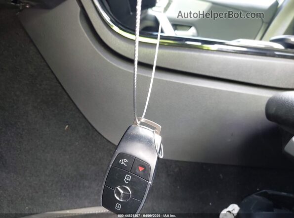 WDD3G4EB6KW023315 2019 MERCEDES-BENZ A 220 Серый Вид панели приборов